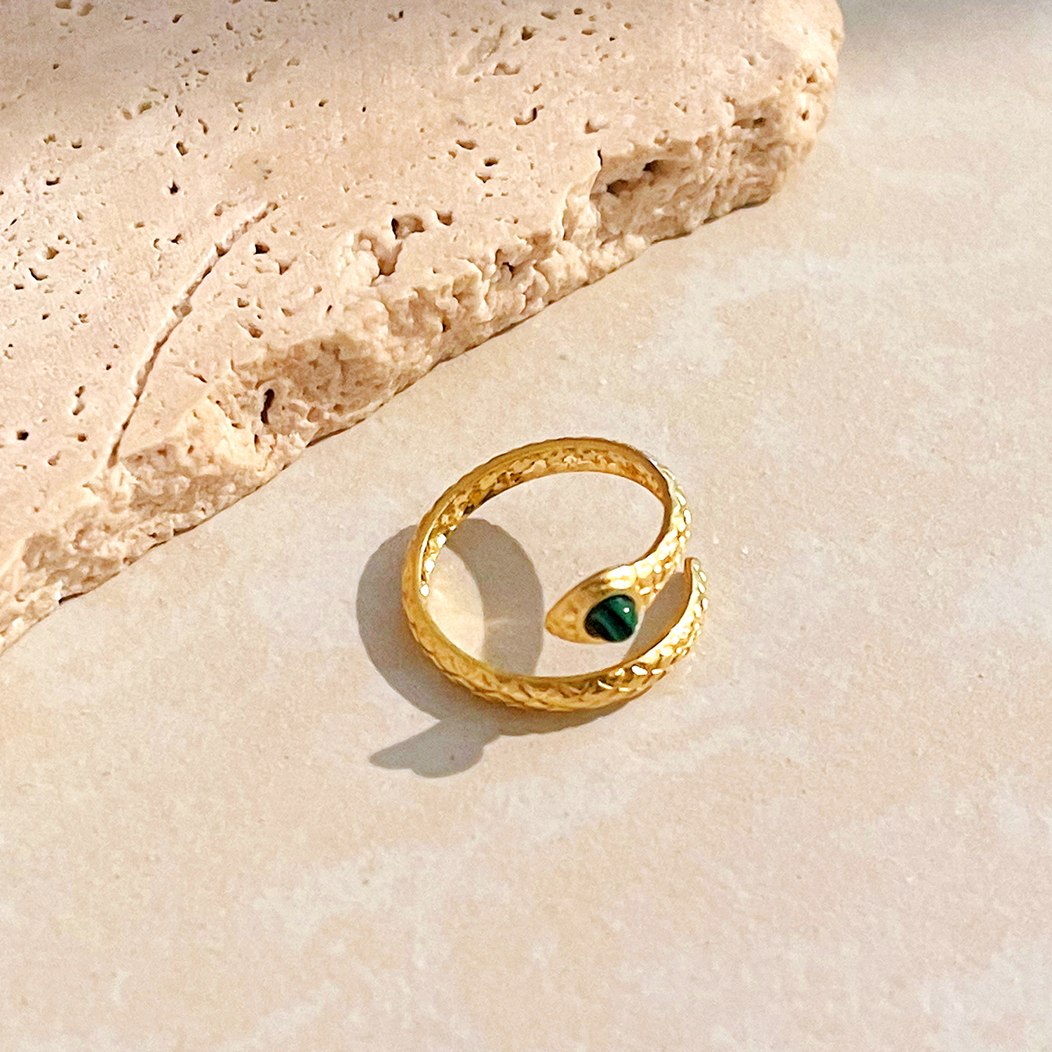 Bague serpent en acier inoxydable plaquée or