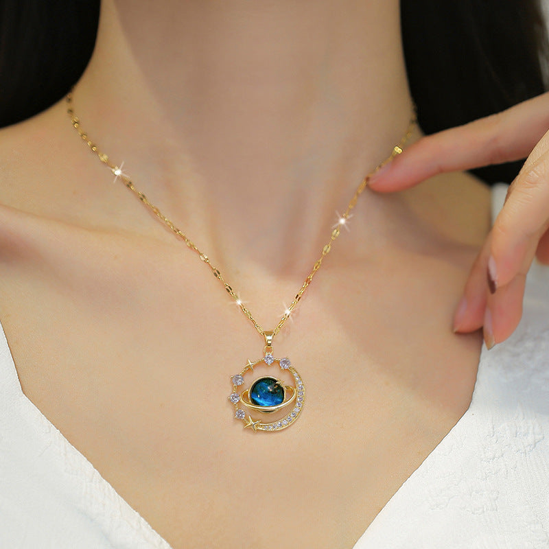 Collier en acier inoxydable avec pendentif astronaute et planète