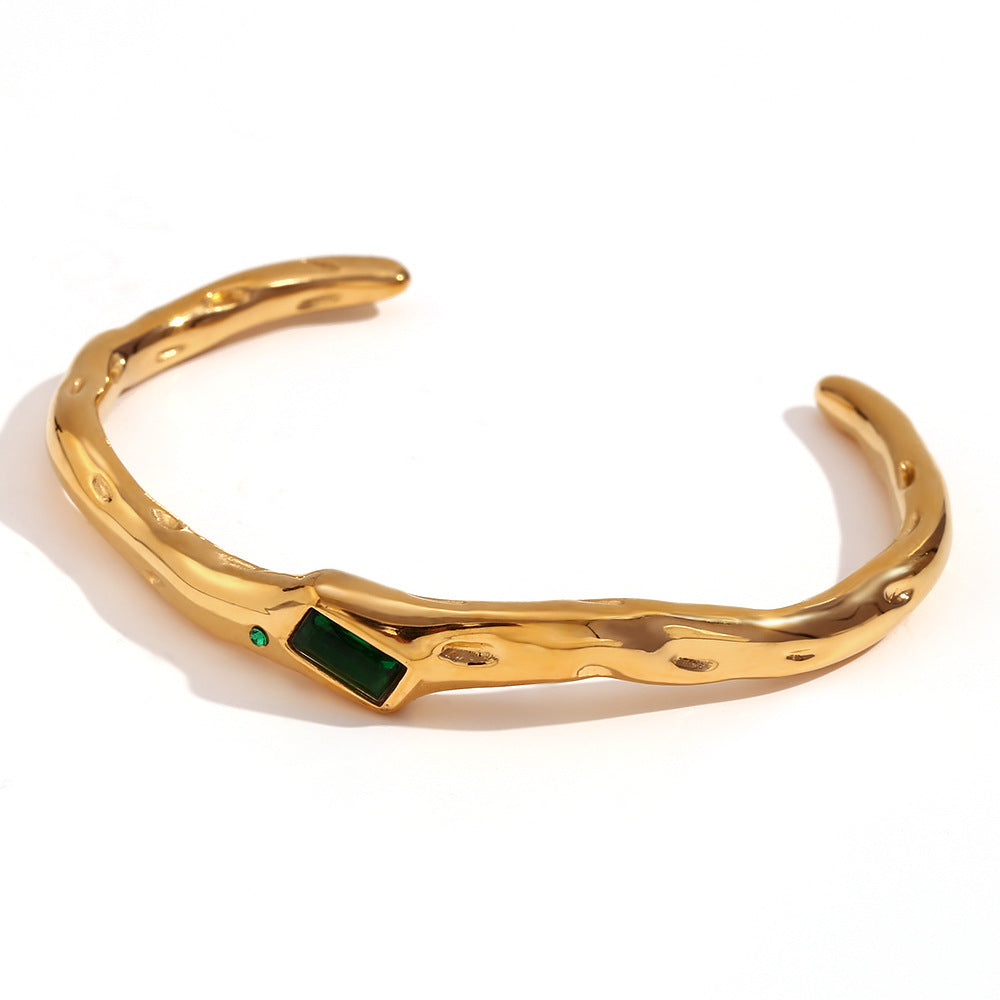 Bracelet en acier inoxydable plaqué or 18 carats avec zircons